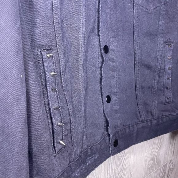 Guns and roses black denim jean jacket men’s size m upcycled distressed coat - Picture 15 of 16